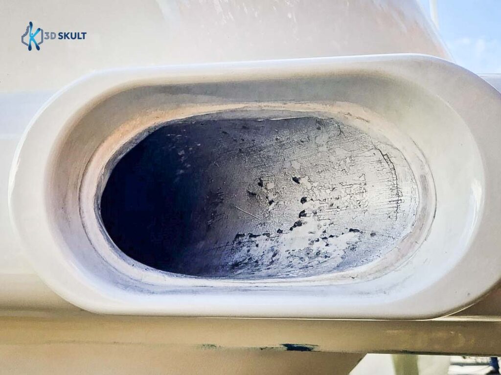 Carter sortie échappement moteur inboard 3